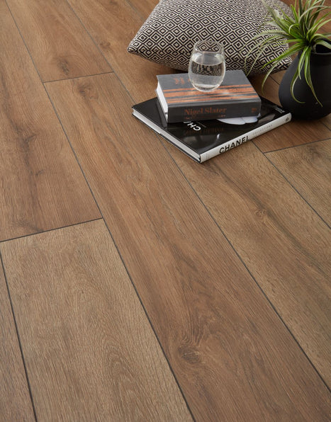 Kronotex Derwent 8mm Laminate Flooring - Authentic Oak
