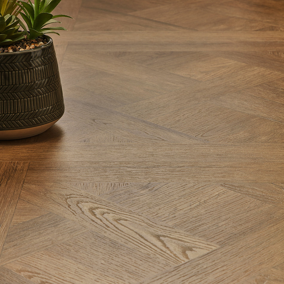 Faus Seathwaite 8mm Laminate Waterproof Parquet Flooring - Rich Oak