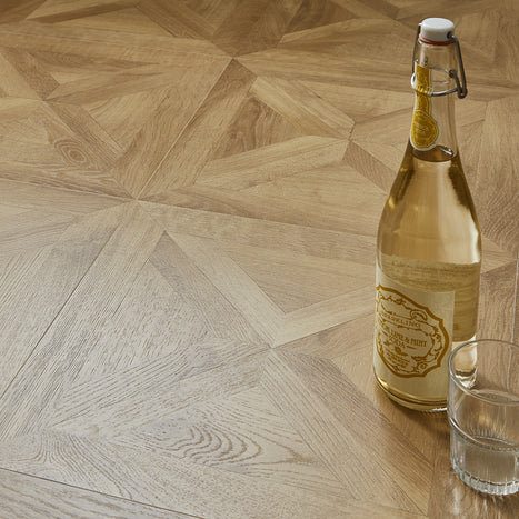 Faus Seathwaite 8mm Laminate Waterproof Parquet Flooring - Classic Oak