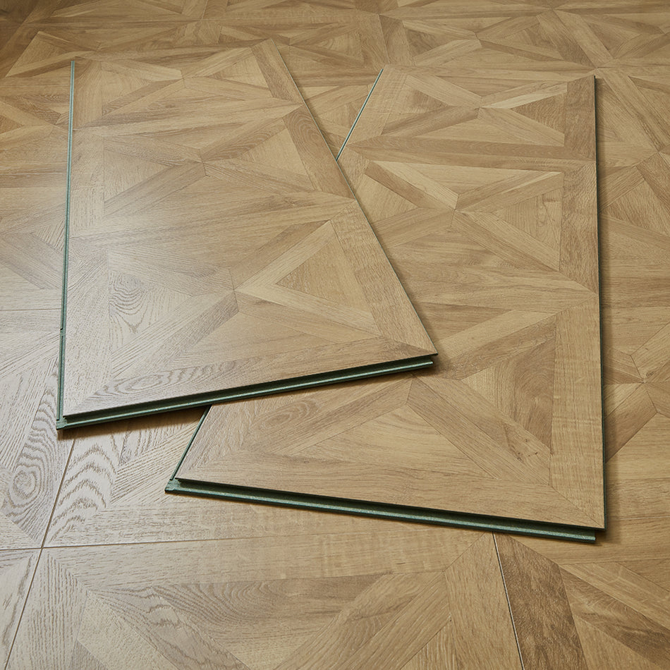 Faus Seathwaite 8mm Laminate Waterproof Parquet Flooring - Classic Oak