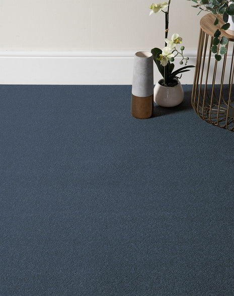 Keswick Dual Backing Backing 14mm Saxony Carpet - Royal Navy / 4m