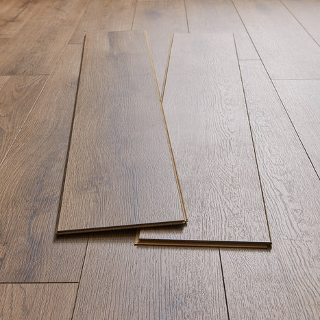Tarnhows 7mm Laminate Flooring - Antique Oak-SAMPLE