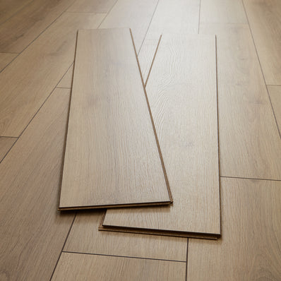 Tarnhows 7mm Laminate Flooring - Natural Oak