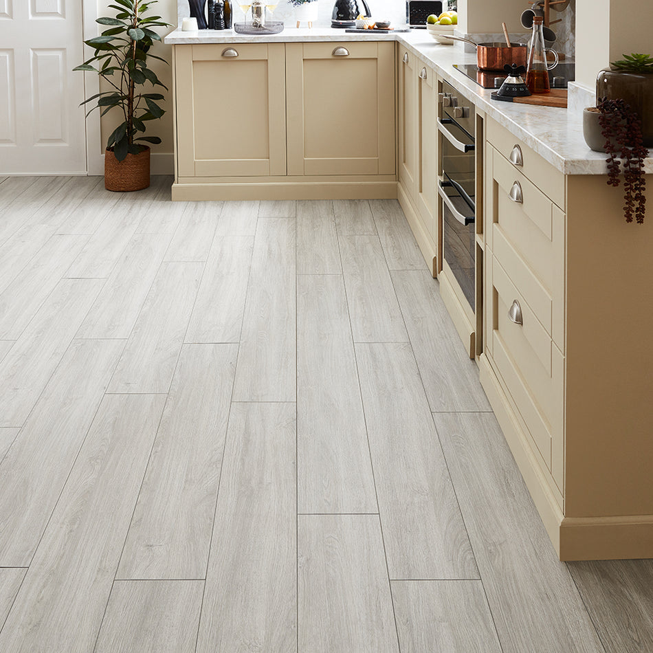 Tarnhows 7mm Laminate Flooring - Bright Grey