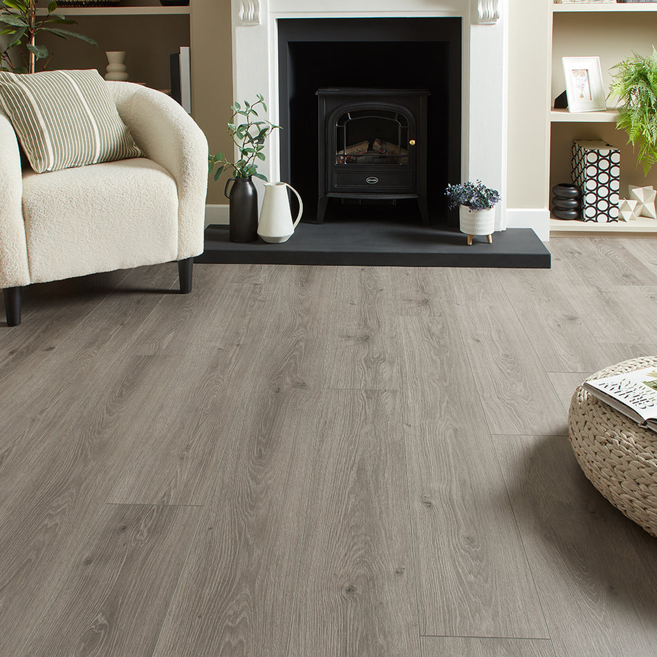 Tarnhows 7mm Laminate Flooring - Dark Grey Oak