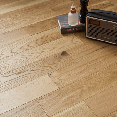 Lucerne 10mm Lacquered Engineered Wood Flooring - County Oak