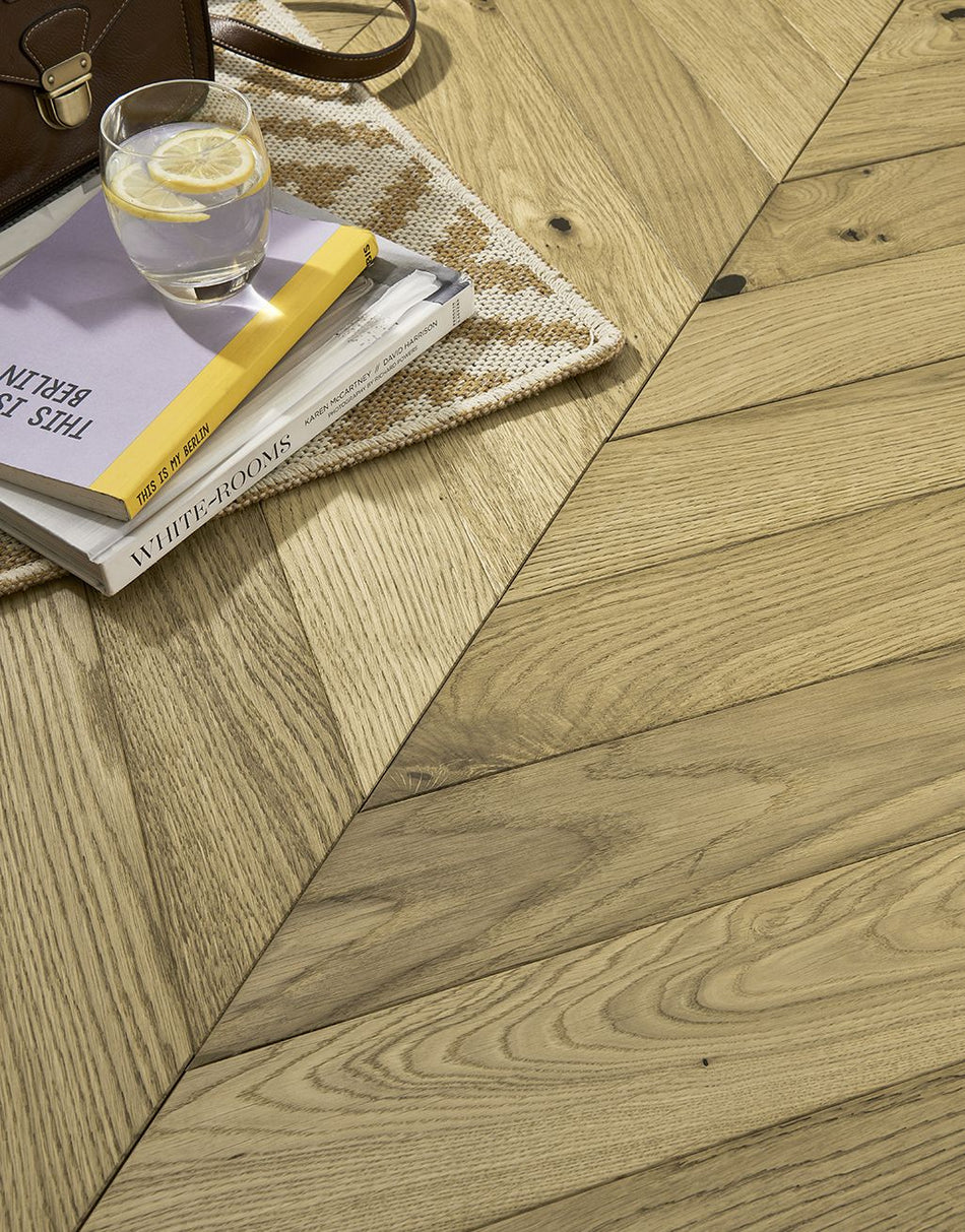 Constance 14mm Oiled Chevron Engineered Wood Flooring - Natural Oak
