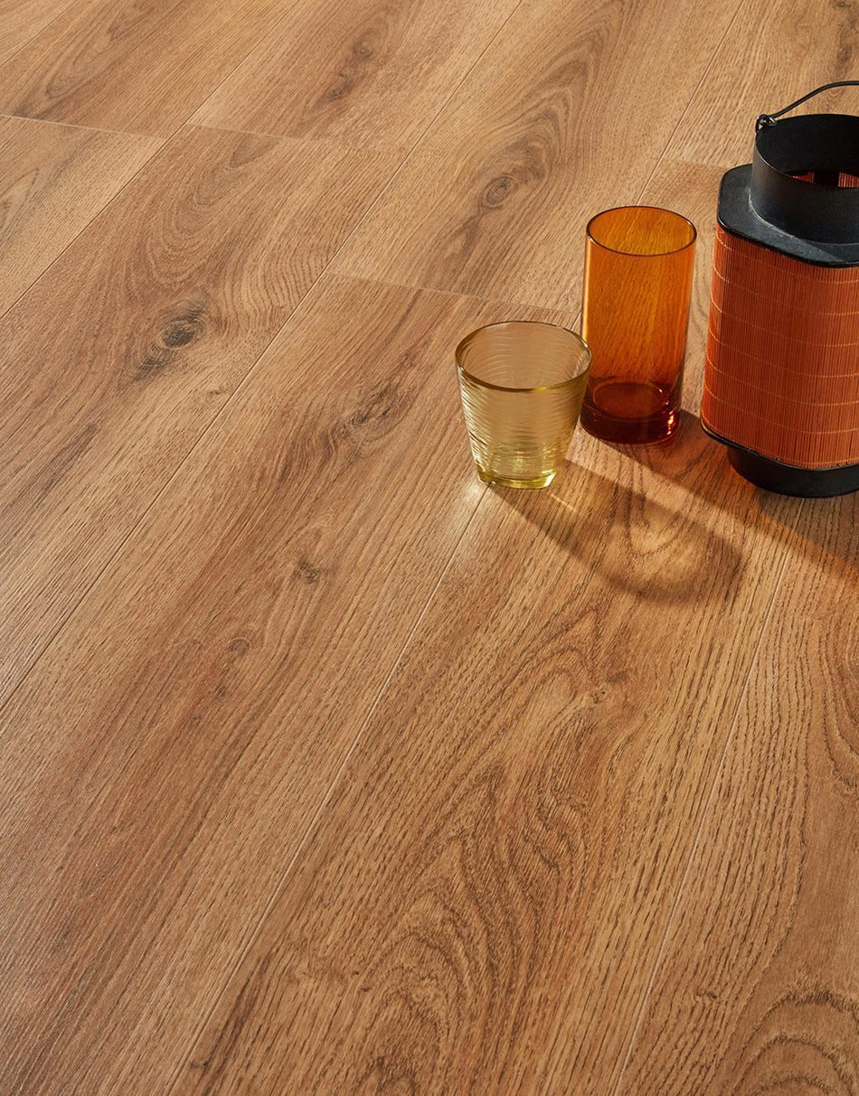 Kronotex Derwent 8mm Laminate Flooring - Summer Oak
