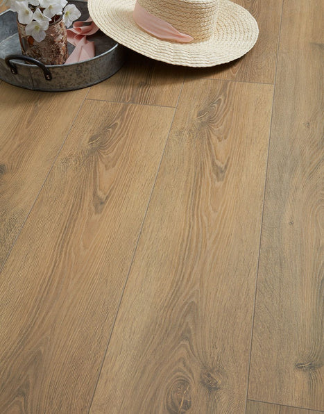 Grisedale 8mm Laminate Flooring - Natual Oak