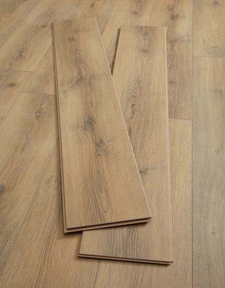 Grisedale 8mm Laminate Flooring - Natual Oak