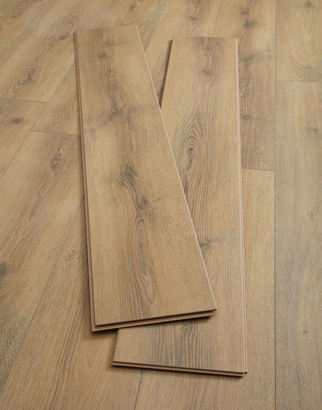 Grisedale 8mm Laminate Flooring - Natual Oak