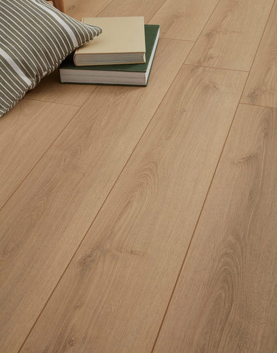 Ullswater 12mm Laminate Flooring - Natural Maple