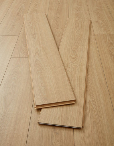 Ullswater 12mm Laminate Flooring - Honey Oak