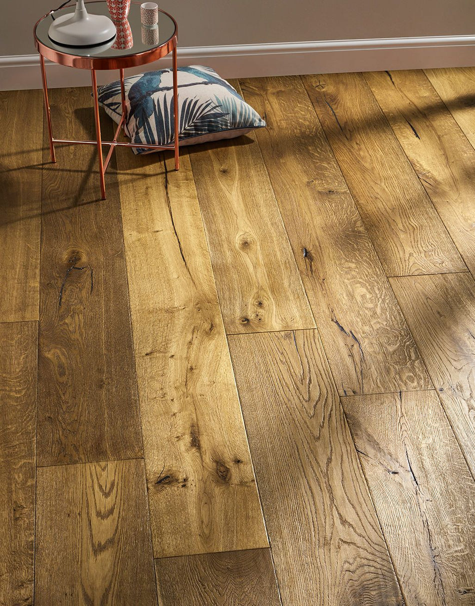 Vattern 20mm Brushed & Lacquered Engineered Wood Flooring - Distressed Oak