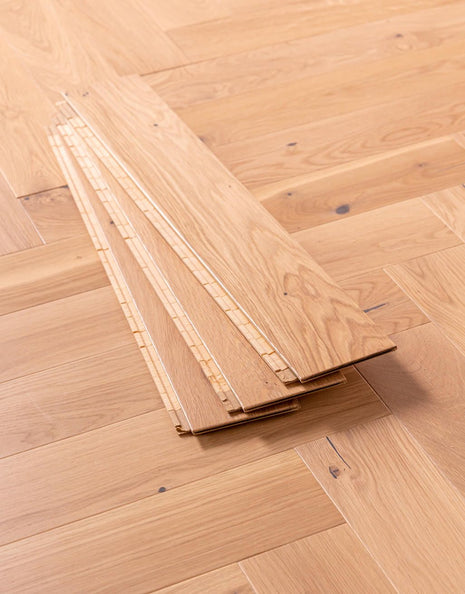 Elterwater 14mm Herringbone Lacquered Engineered Wood Flooring - Vanilla Oak