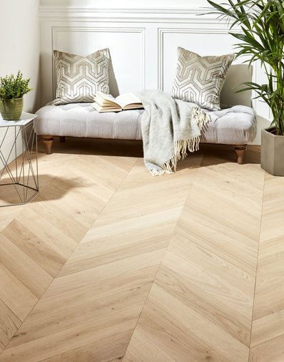 Knightsbridge 14mm Chevron Engineered Wood Flooring - Unfinished Oak