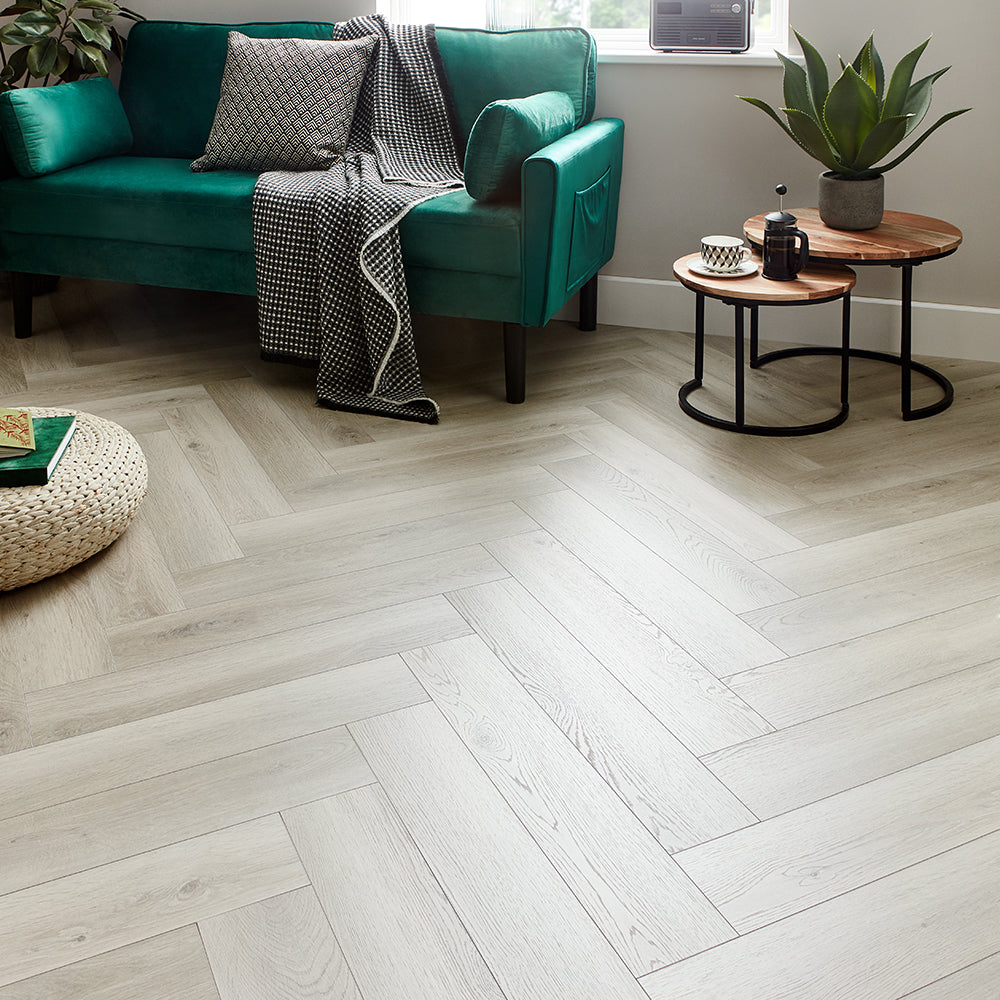 HARROGATE EUSTON 8.5 ハロゲイト　ユーストン Kronotex Grasmere Herringbone 8mm Laminate Flooring - Orchard Oak