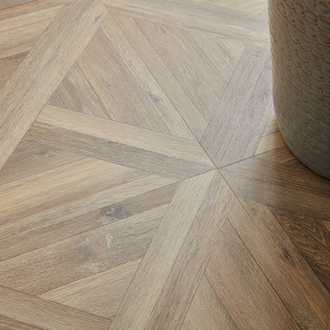 Faus Seathwaite 8mm Laminate Waterproof Parquet Flooring - Natural Oak