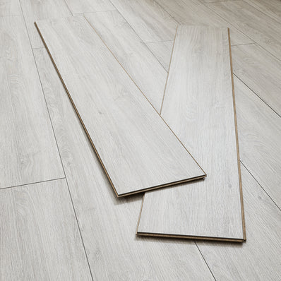 Tarnhows 7mm Laminate Flooring - Bright Grey