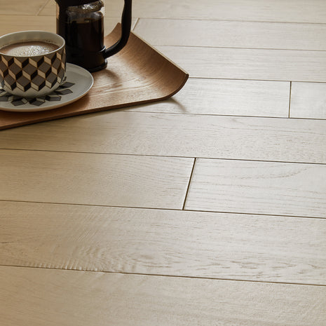 Malaren 14mm Lacquered Engineered Wood Flooring - Danish Oak-SAMPLE