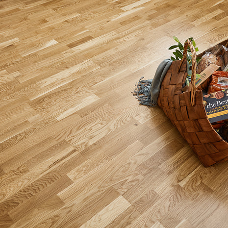 Balaton 14mm Lacquered Engineered Wood Flooring - Prime Oak-SAMPLE