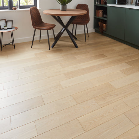 Malaren 14mm Lacquered Engineered Wood Flooring - Honey Oak-SAMPLE