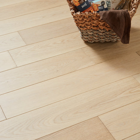 Malaren 14mm Lacquered Engineered Wood Flooring - Honey Oak-SAMPLE