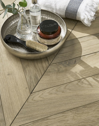 Constance 14mm Oiled Chevron Engineered Wood Flooring -  Honeycomb Oak