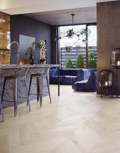 Como Chevron 14mm Engineered Wood Flooring - Latte Oak