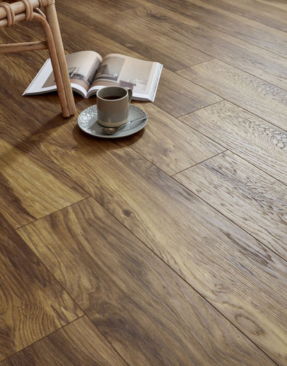 Lion Jubilee 10mm Laminate Flooring - Havering Hickory