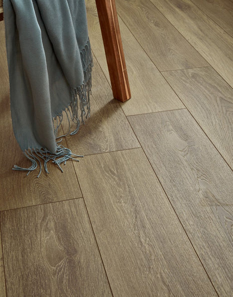 Duke 8mm Laminate Flooring - Esher Oak-SAMPLE
