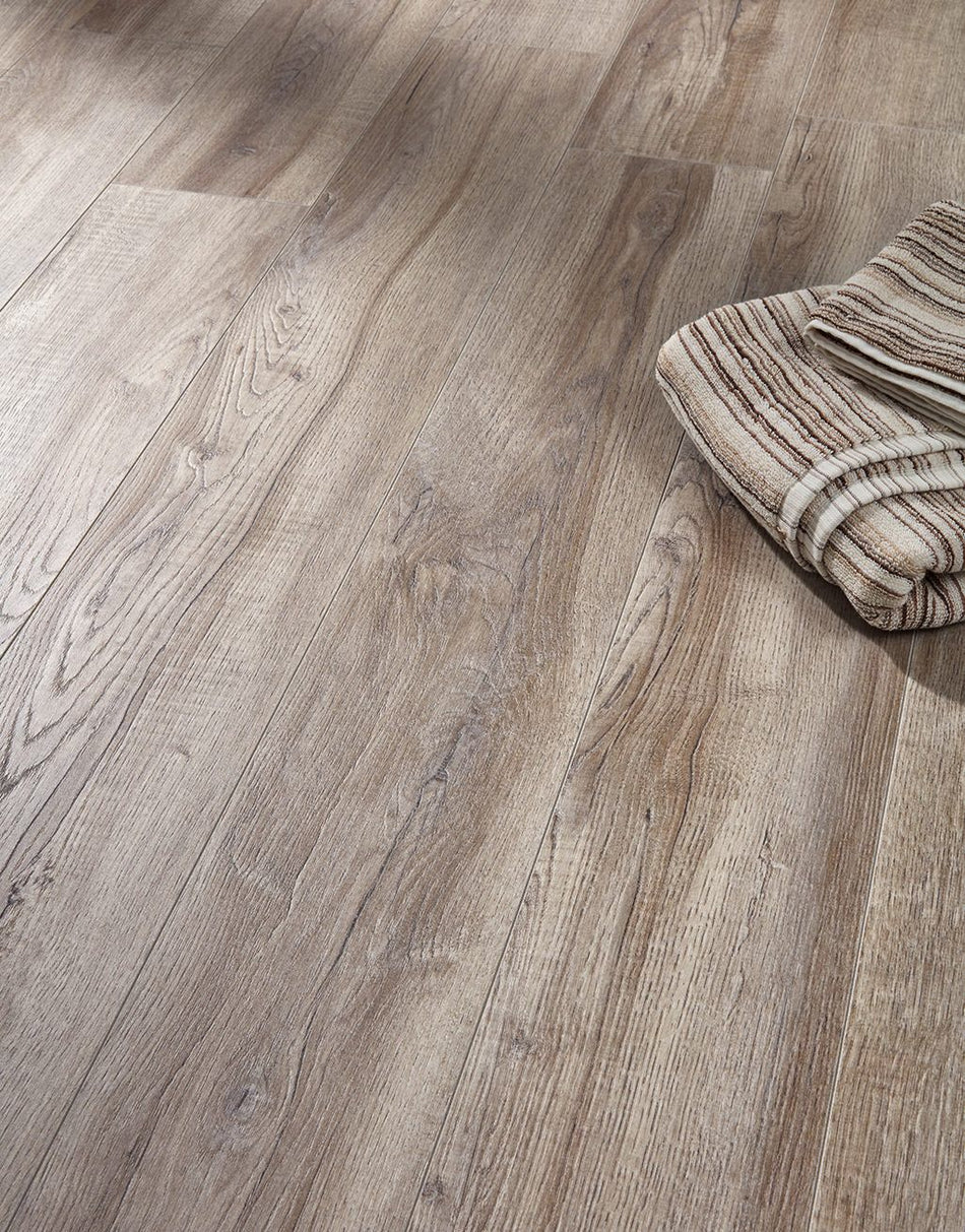 Kronotex Elter Narrow 10mm Laminate Flooring - Silver Wheelhouse Oak