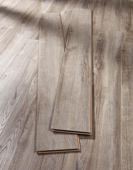 Kronotex Elter Narrow 10mm Laminate Flooring - Silver Wheelhouse Oak