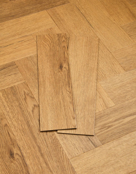 Asenso Signature Herringbone - Natural Honey Oak-SAMPLE