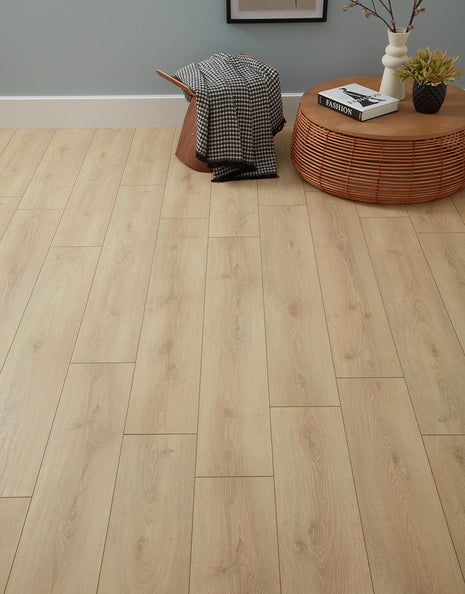 Snowdon 8mm Laminate Flooring - Vanilla Oak