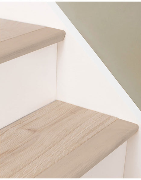 WS7 900mm Solid Oak Flush-Fit Nosing - Whitewashed Oak