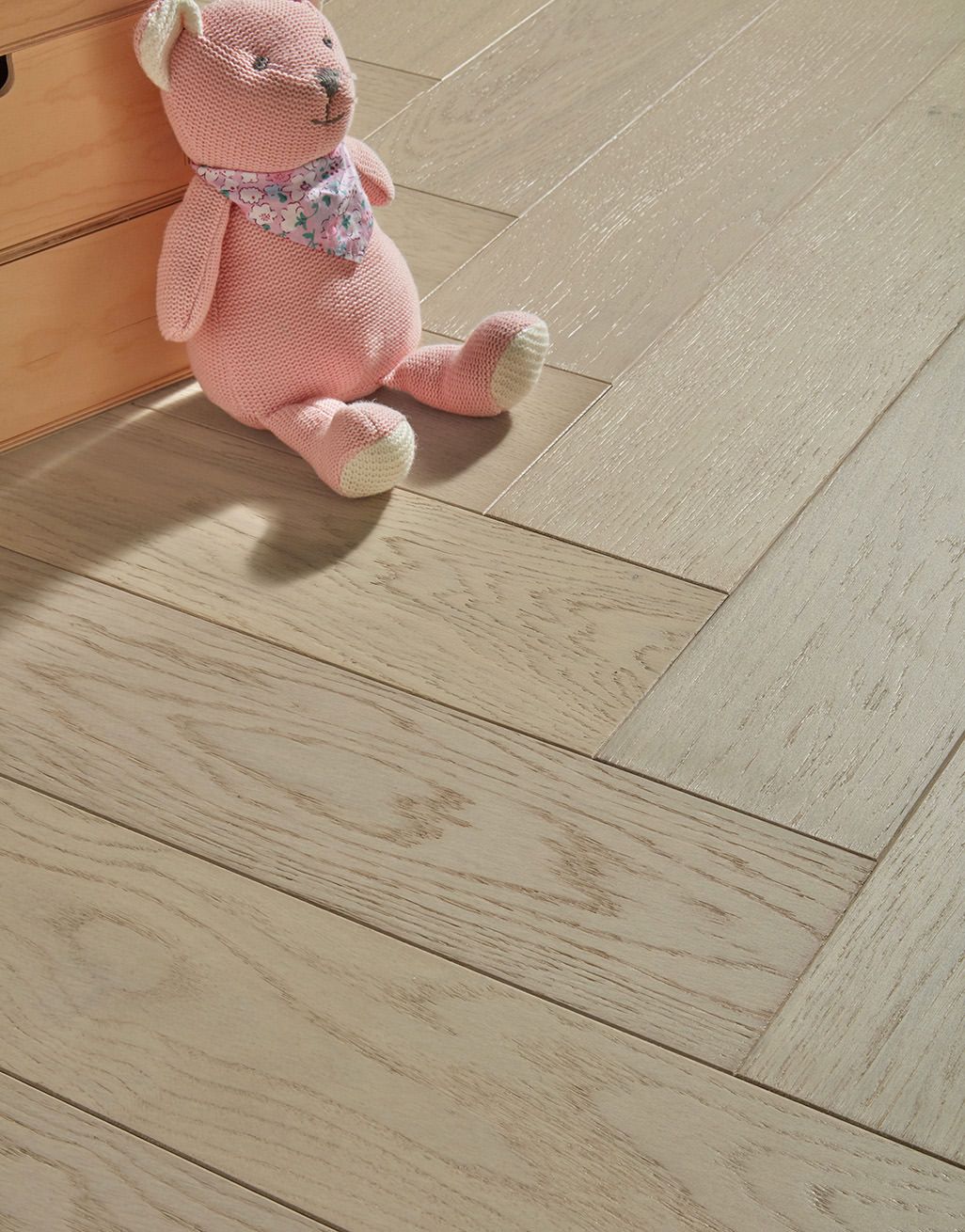 European Oak Herringbone Chantilly Lace Oak 14 x 130mm 2