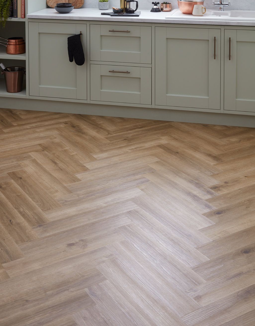 EvoCore Essentials Herringbone - Light Toffee Oak 1