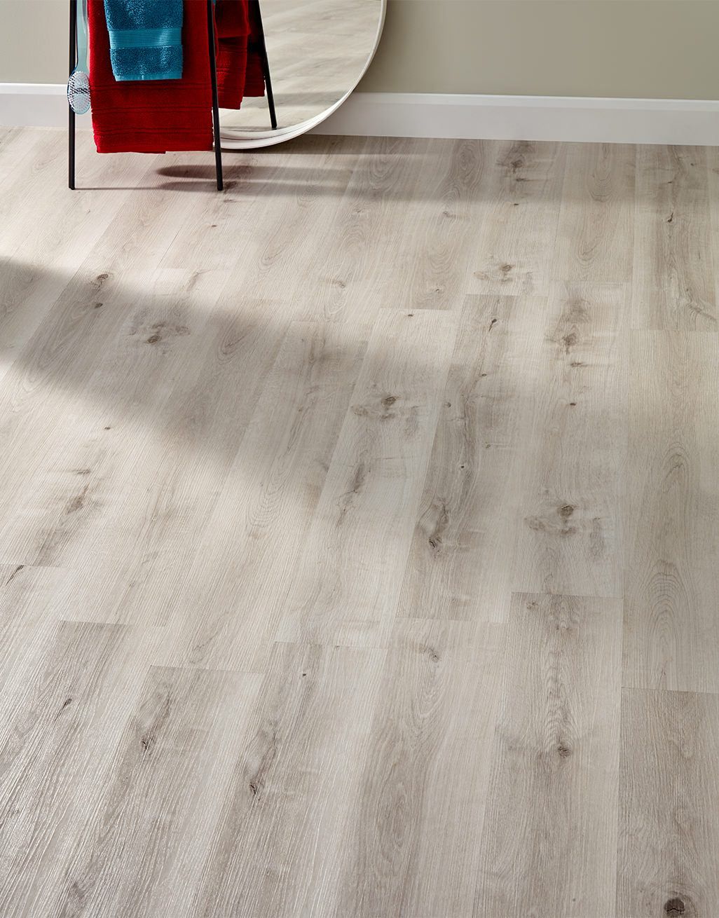 EvoCore Essentials - Cloudy White Oak 1