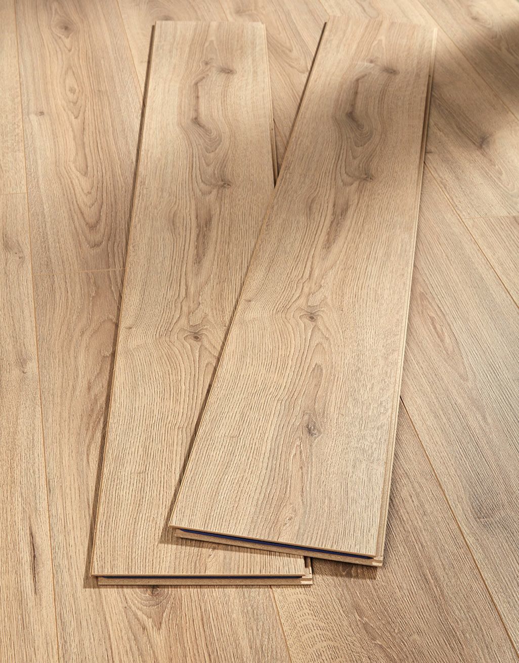 Kronotex Advanced 8mm - Trend Oak Brown Laminate Flooring 3