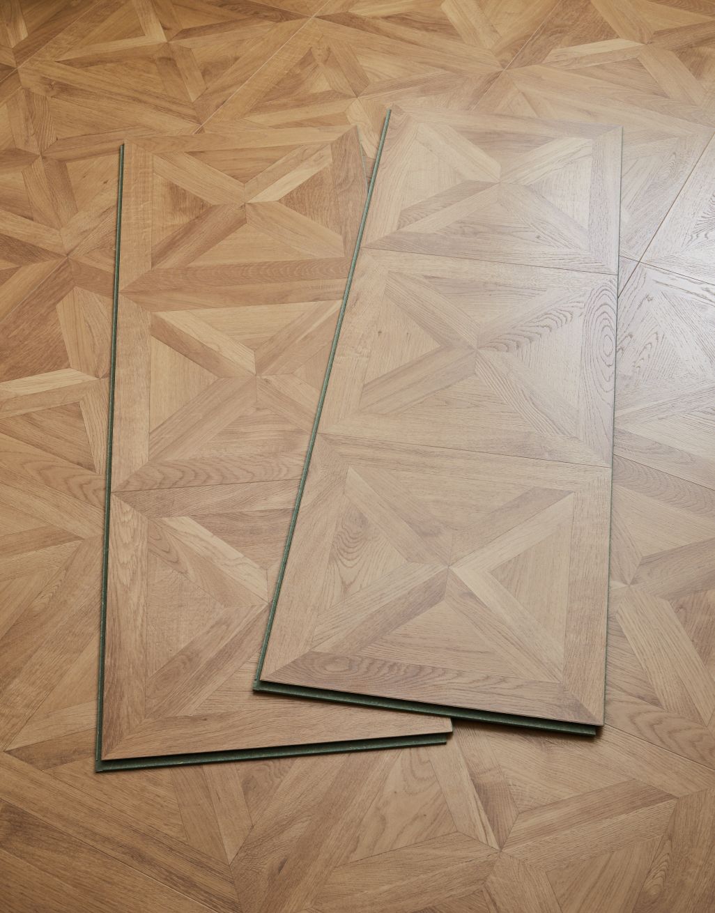 Faus Masterpieces 8mm - Bretagne Oak Laminate Flooring 3