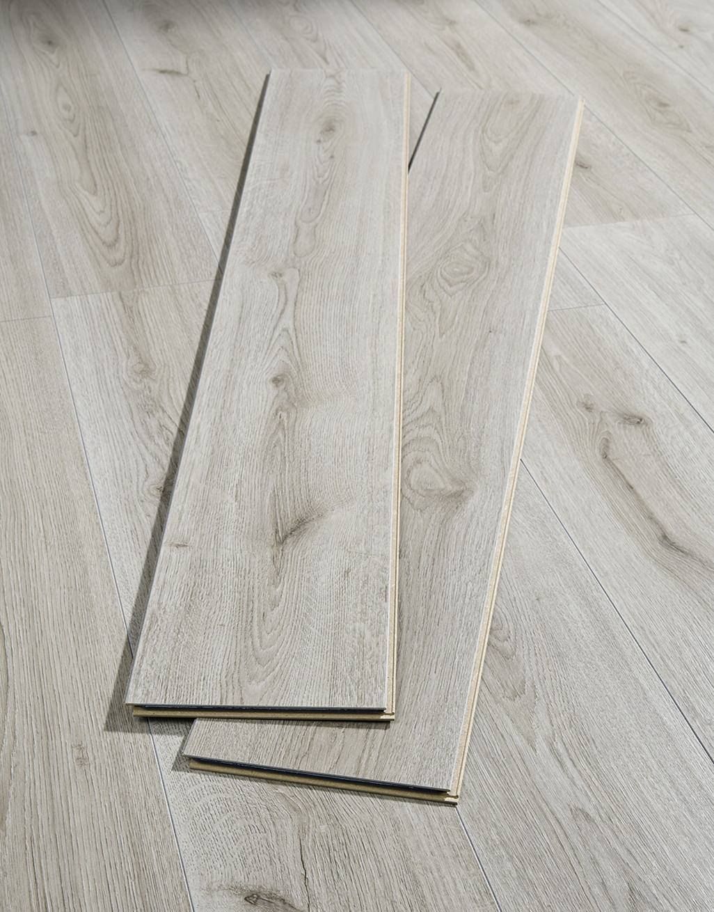 Kronotex Standard Plus 7mm - Trend Oak Grey Laminate Flooring 3