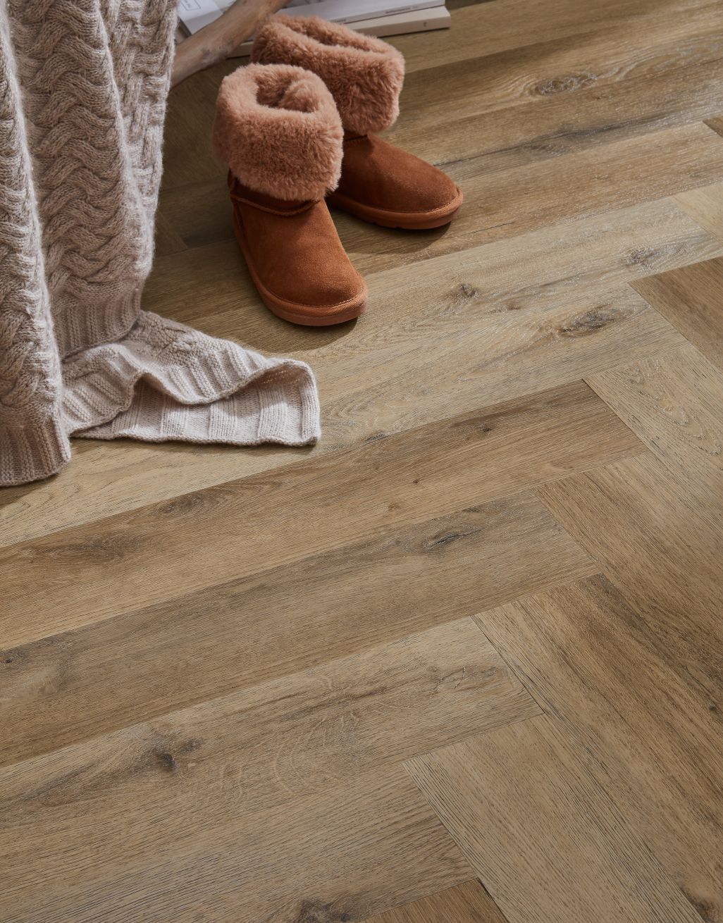 Asenso Artisan Herringbone - Natural English Oak 2