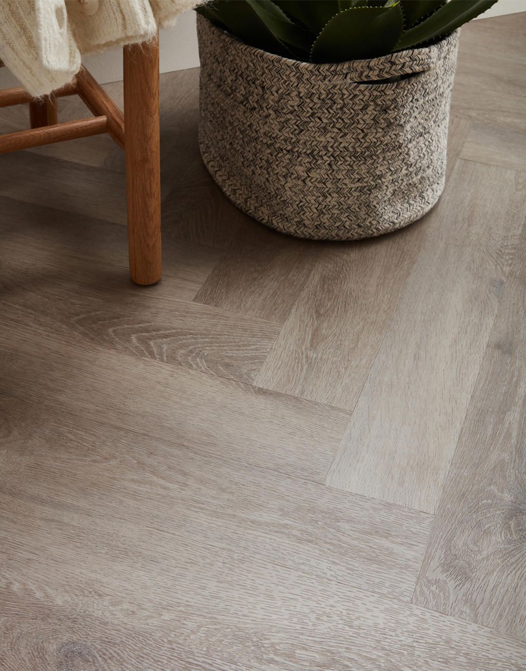Asenso Artisan Herringbone - Whitewashed Cottage Oak 2