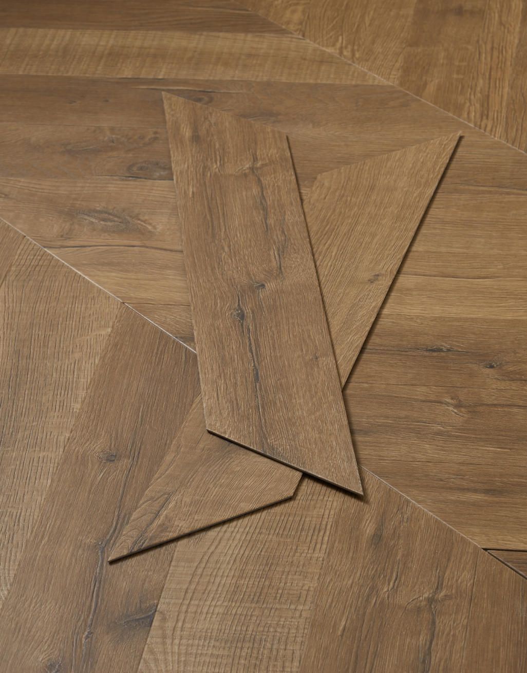 Asenso Signature Chevron - Rich Toffee Oak 3