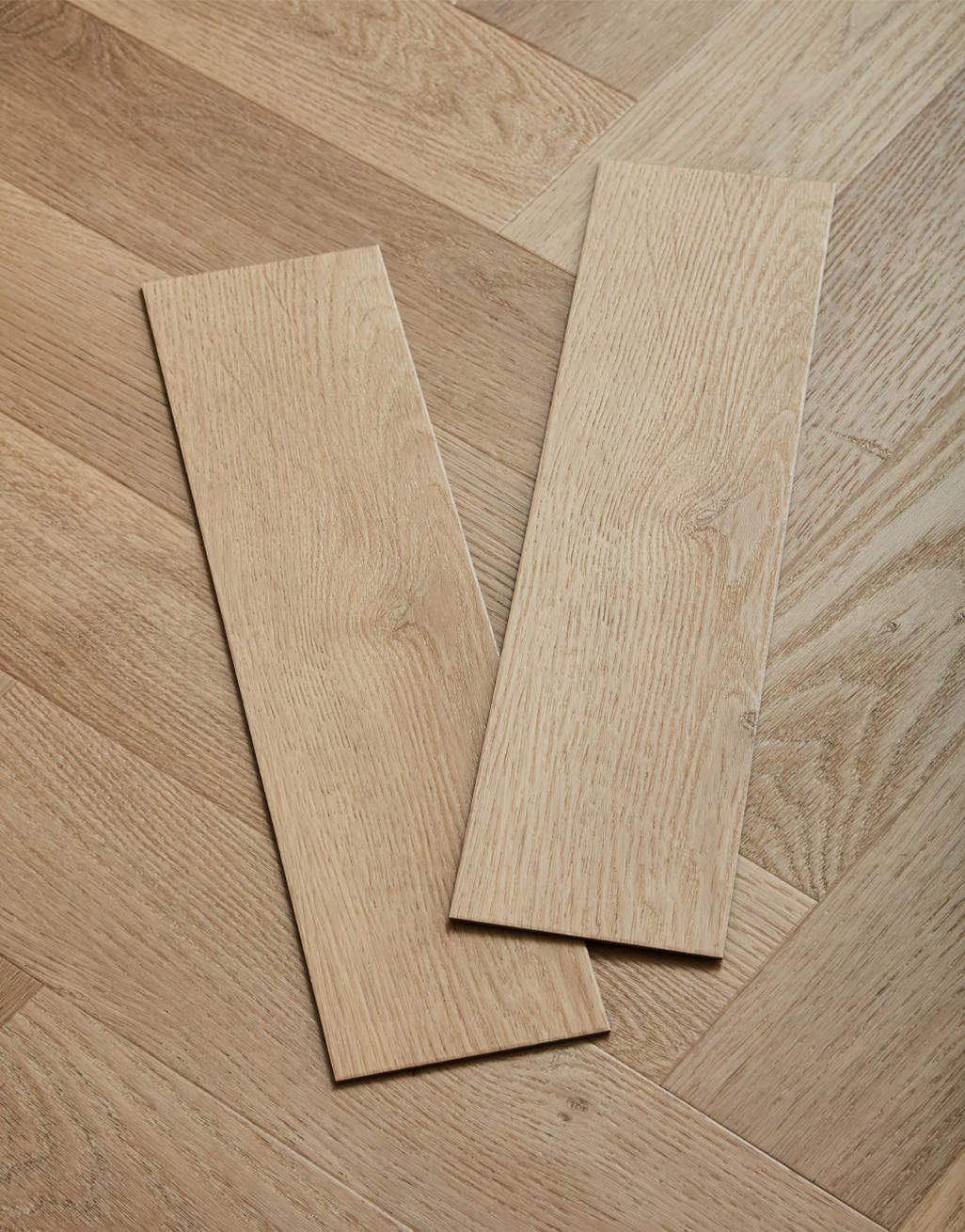 Asenso Signature Herringbone - Oyster Oak 3