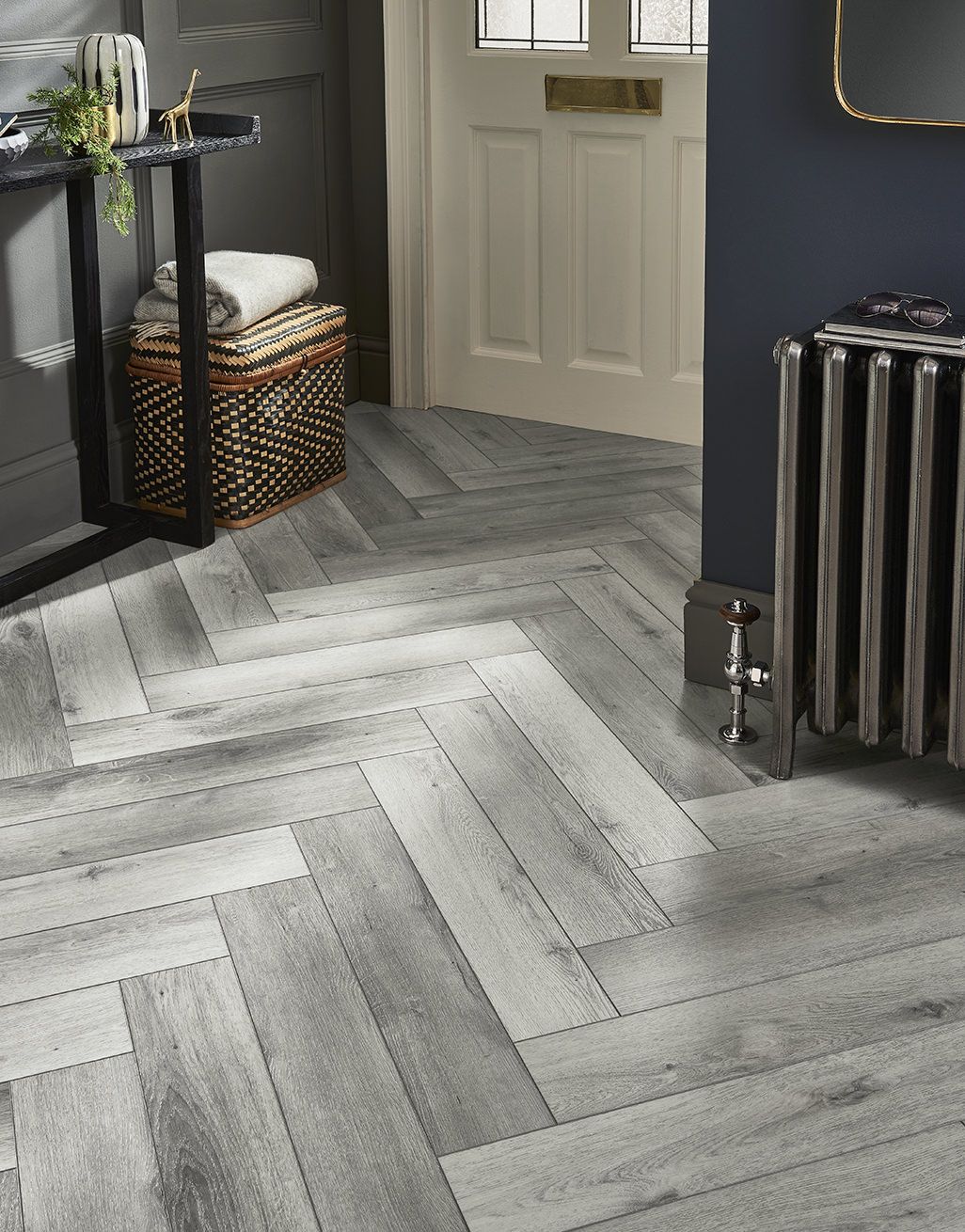 EvoCore Premium Herringbone - Shoreline Grey Oak 1