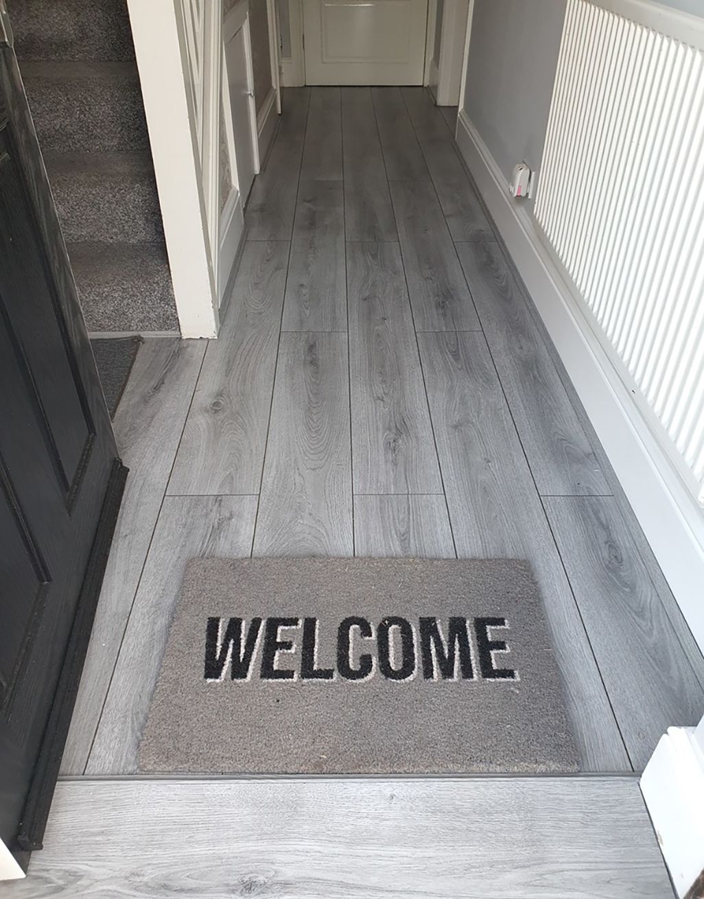 Kronotex Evolution 12mm - Summer Oak Grey Laminate Flooring 2