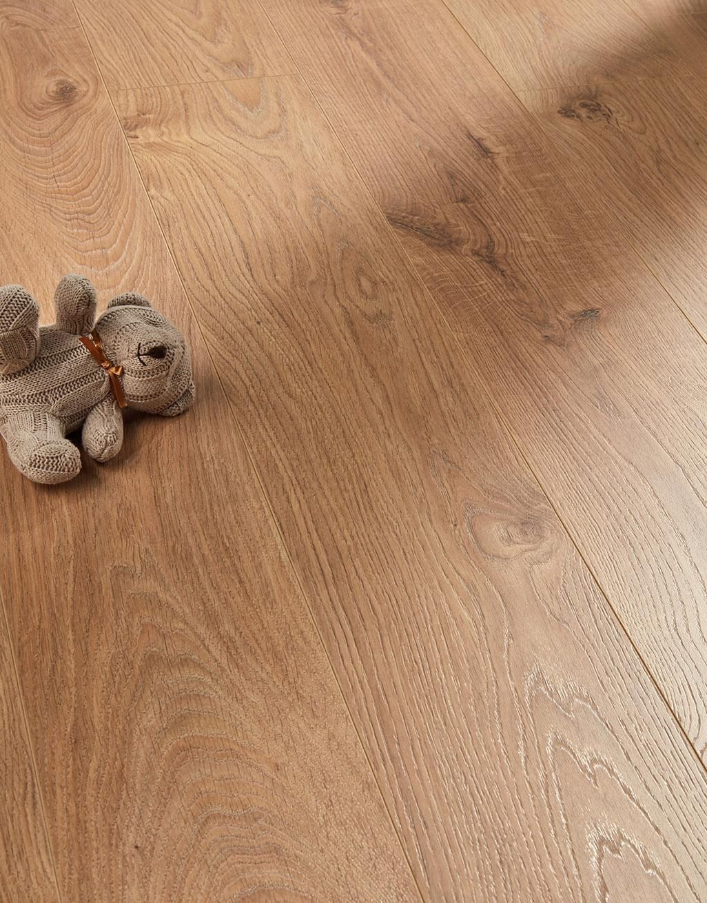 Kronotex Villa 12mm - Atlas Oak Natural Laminate Flooring 2