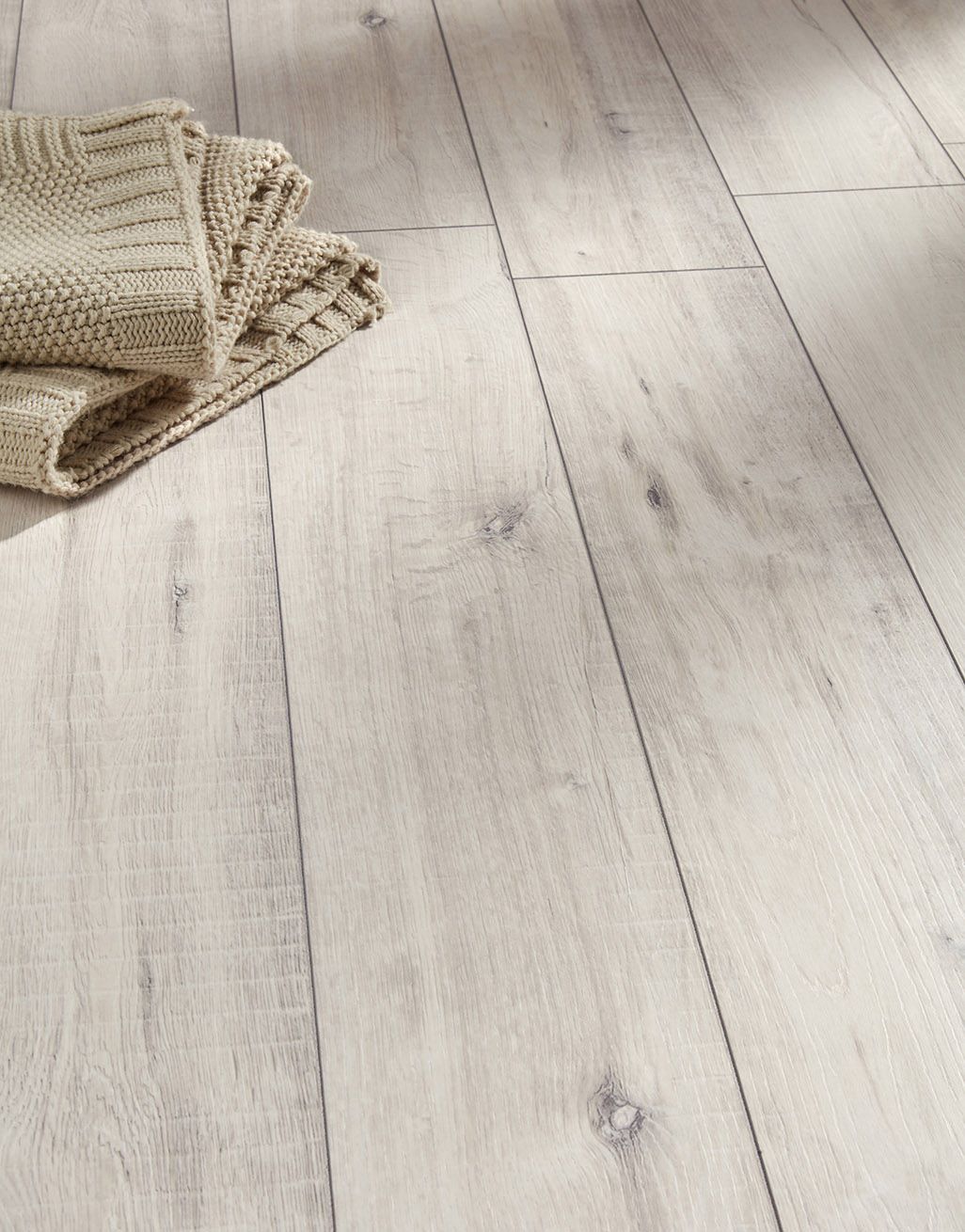 Kronotex Villa 12mm - Gala Oak White Laminate Flooring 2